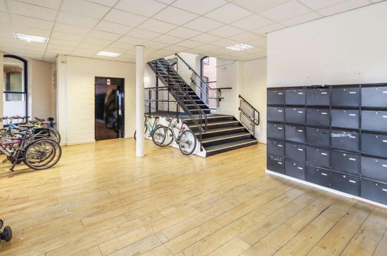 The Thornham Apartment Leicester Bagian luar foto