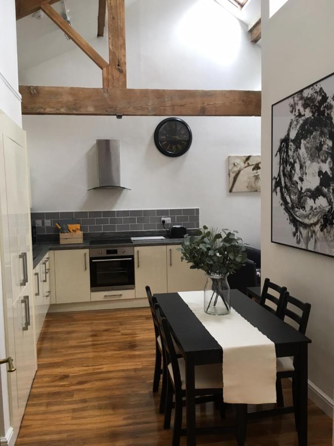 The Thornham Apartment Leicester Bagian luar foto
