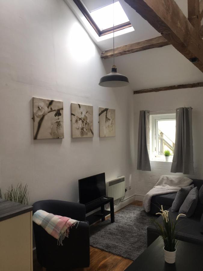 The Thornham Apartment Leicester Bagian luar foto